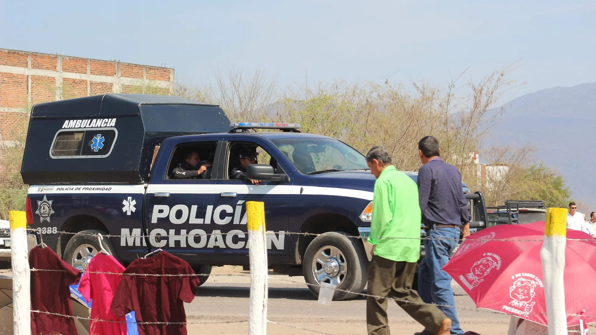 policia en huetamo(MLM)